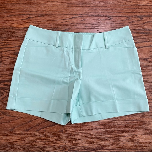 🆕 The Limited Shorts - Picture 1 of 2